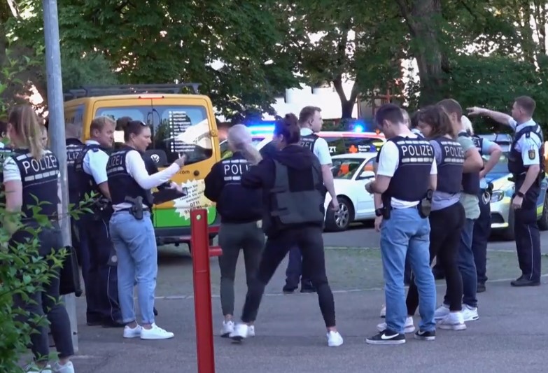 Γερμανία: Επίθεση με μαχαίρι σε δημοτικό σχολείο – Σοβαρά τραυματισμένες μία δασκάλα και μία μαθήτρια