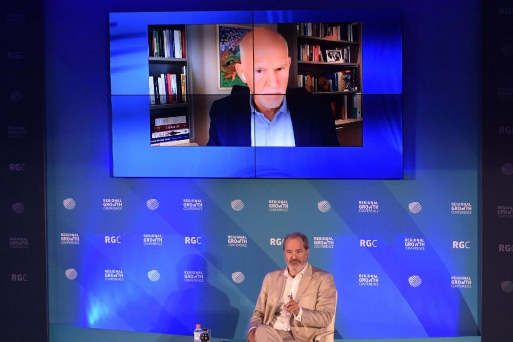 Γιώργος Παπανδρέου: Η πρώτη εμφάνιση μετά τον βηματοδότη και οι συμβουλές για άθληση