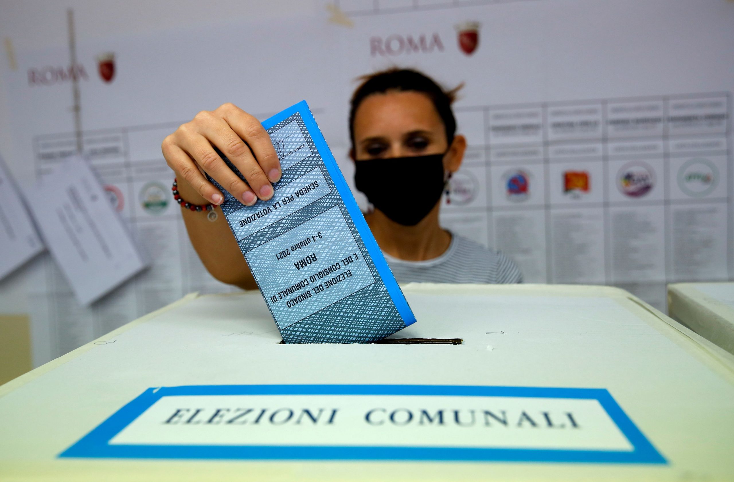 Ιταλία: Επιτυχία της κεντροδεξιάς στις δημοτικές εκλογές
