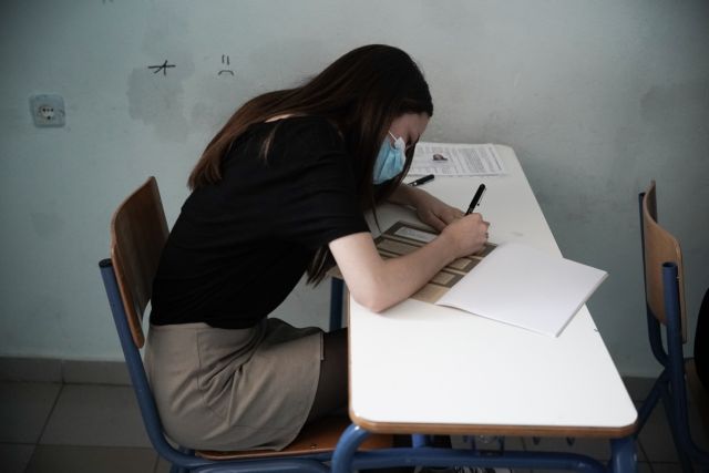 Πανελλήνιες 2022: Δείτε τα σημερινά θέματα για τους υποψηφίους των ΕΠΑΛ