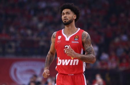 «Ανανεώνει με Ολυμπιακό ο Ντόρσεϊ»