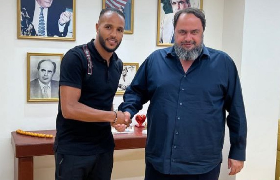 Δεν το κουνάει ο Ελ Αραμπί: Στον Ολυμπιακό μέχρι το 2024 (pic)