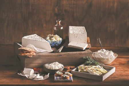 Φέτα σε 40 χώρες με σαρακατσάνικο know how