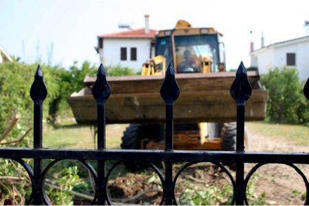 Νομιμοποιούνται 500.000 αυθαίρετα