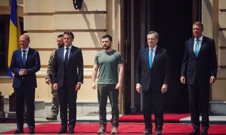 Ουκρανία: Ο Ζελένσκι ζητά νέο πακέτο κυρώσεων κατά της Ρωσίας με εμπάργκο στο φυσικό αέριο