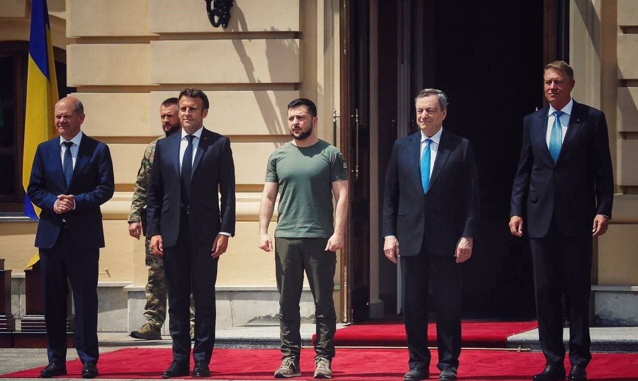 Ουκρανία: Ο Ζελένσκι ζητά νέο πακέτο κυρώσεων κατά της Ρωσίας με εμπάργκο στο φυσικό αέριο