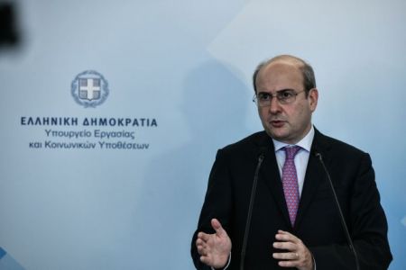 Χατζηδάκης: Η Ελλάδα υπέρ της Οδηγίας για τους ευρωπαϊκούς κατώτατους μισθούς