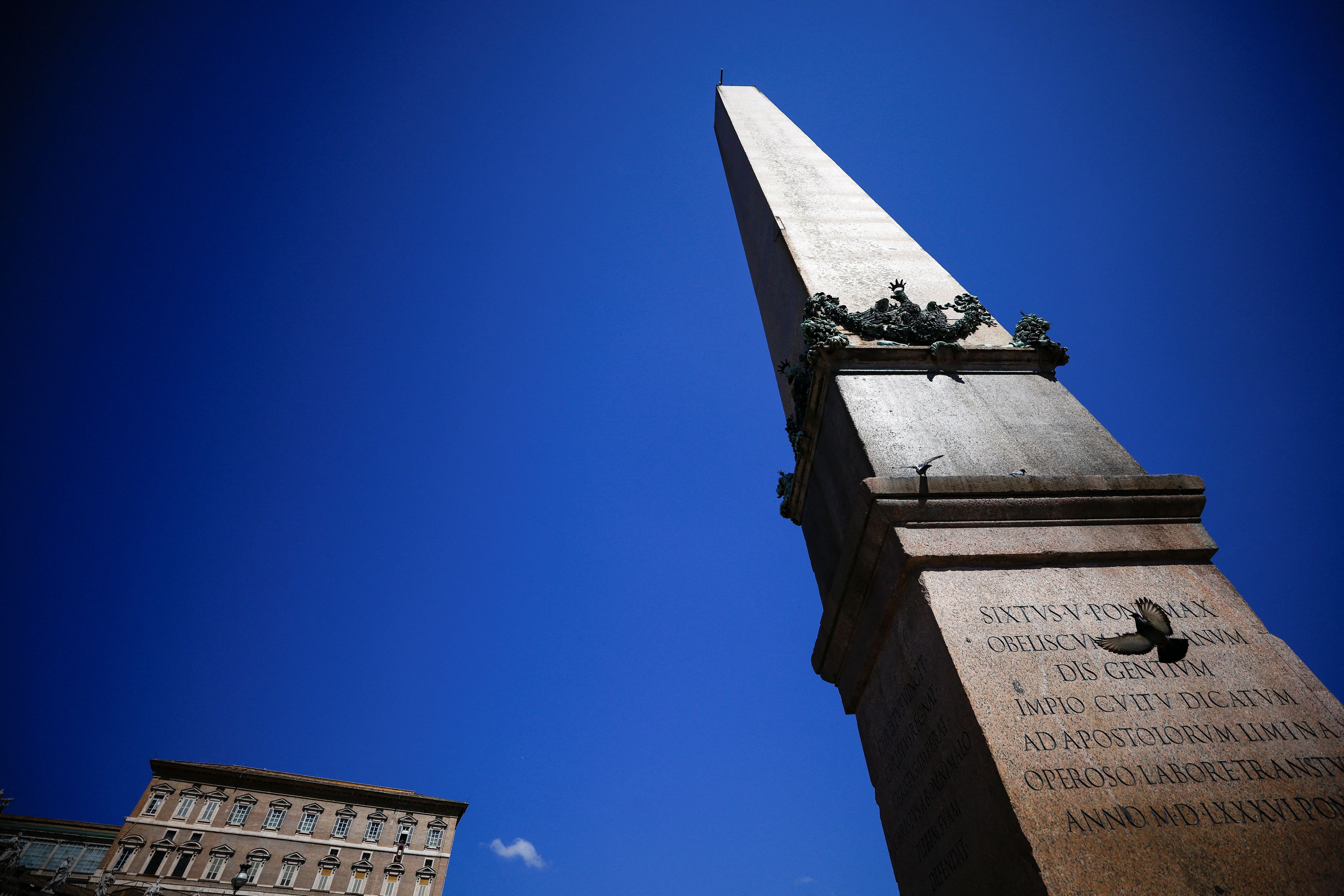 Βατικανό: Καλωσόρισε την απόφαση για τις αμβλώσεις