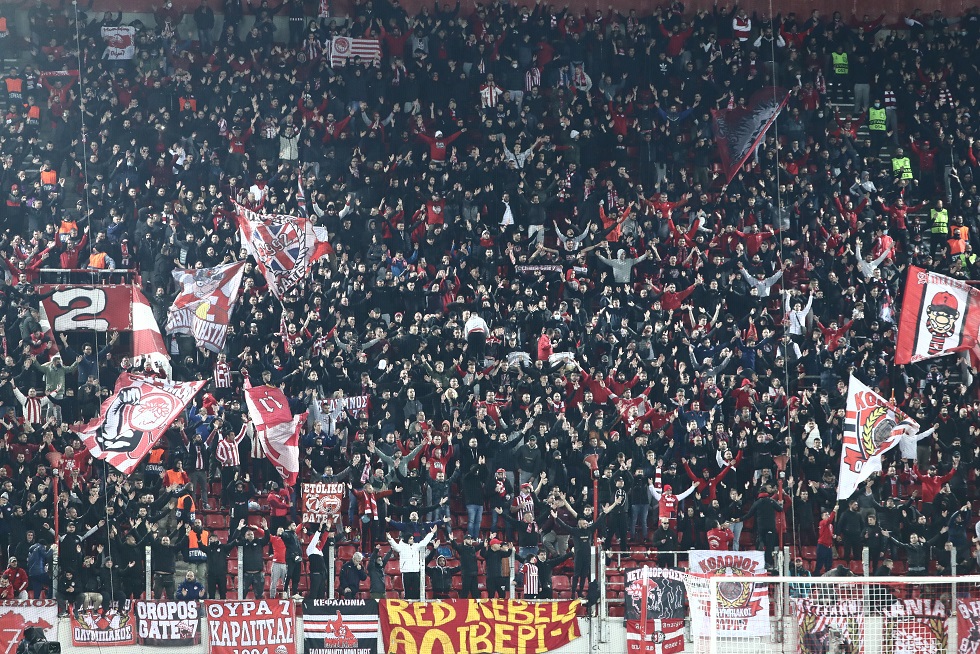 Ολυμπιακός: Ξεπέρασαν τις 4.000 τα διαρκείας