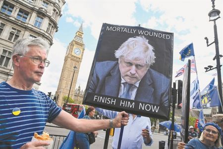 Πύρρειος νίκη για τον Μπόρις Τζόνσον