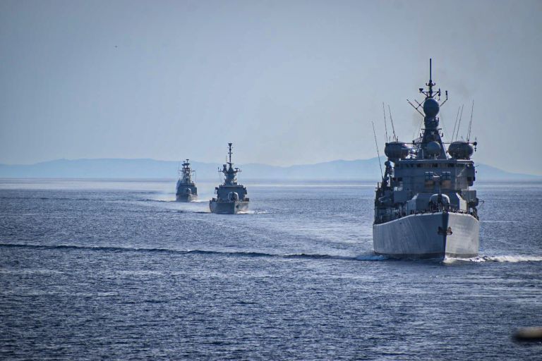 Τουρκία: Αναλυτής εξηγεί πώς θα αποκλειστούν τα ελληνικά νησιά από τα τουρκικά πολεμικά πλοία | tovima.gr