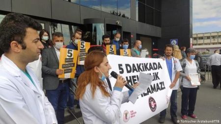 Τουρκία: Οι γιατροί γυρίζουν την πλάτη στη χώρα τους