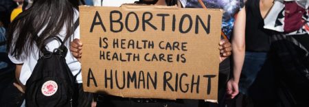 ΟΗΕ:  Η απαγόρευση της άμβλωσης δεν την σταματά, «απλώς την καθιστά πιο θανατηφόρα»