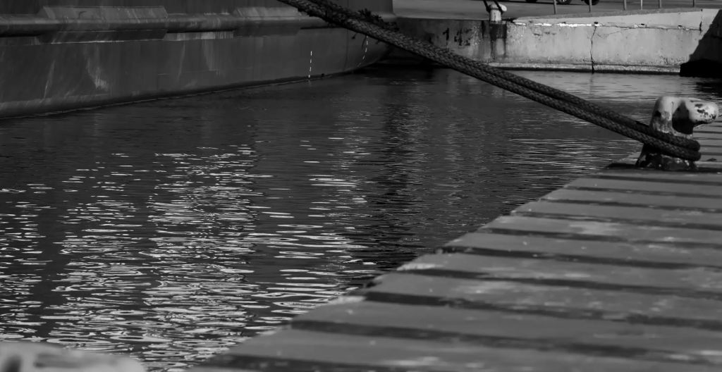 Πάτρα: Νεκρή 48χρονη που έπεσε με το αυτοκίνητό της στο λιμάνι