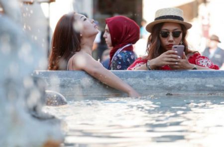 Καύσωνες: Σε «θερμοπληξία» η Ευρώπη – Οι προγνώσεις για το φετινό καλοκαίρι