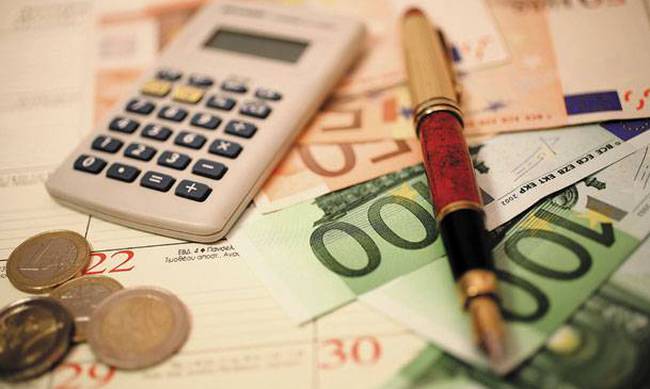 Προϋπολογισμός: Αυξημένα κατά 2,8 δισ. ευρώ τα φορολογικά έσοδα στο πεντάμηνο