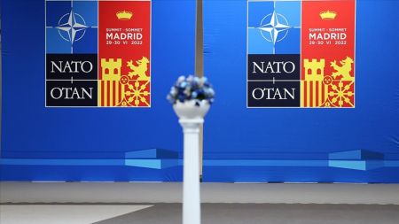 Κεκλεισμένων των θυρών η τετραμερής ΝΑΤΟ – Τουρκίας – Φινλανδίας – Σουηδίας για να πειστεί ο Ερντογάν