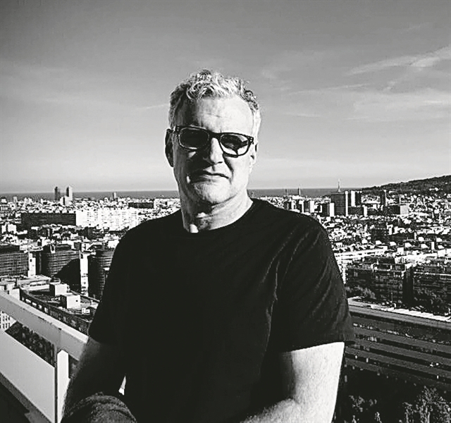 «Οι Αντετοκούνμπο ενσαρκώνουν το παγκόσμιο όνειρο»