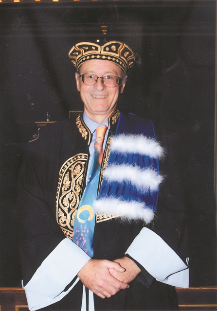 Γόνιμος μελετητής, αφοσιωμένος δάσκαλος