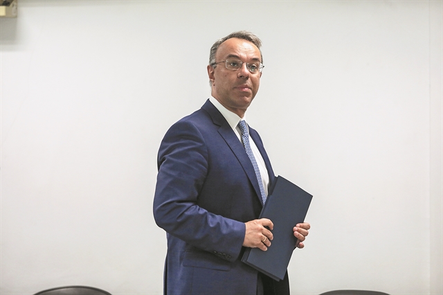 Δύσκολοι καιροί για υπουργούς Οικονομικών