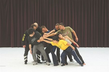 «Ποιος ταυτίζεταιμε έναν πρίγκιπα;»