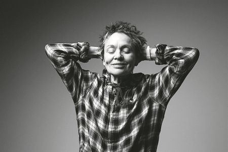 «Με ενοχλεί όταν η ζωή γίνεται σκληρή»