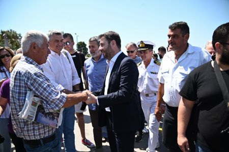 Ανδρουλάκης στη Βόρεια Εύβοια: «Πληρώσατε ακριβά το επιτελικό χάος του κ. Μητσοτάκη»