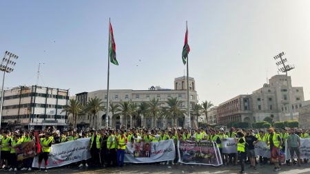 Χάος στη Λιβύη: Επεκτείνονται οι διαδηλώσεις μετά την εισβολή στο κοινοβούλιο