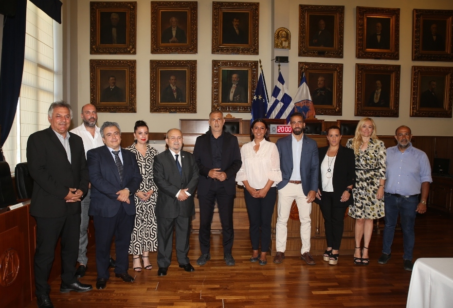 Αδελφοποίηση Δήμου Πειραιά με τον Δήμο Αμμοχώστου