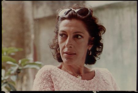 ΣΥΡΙΖΑ για Ντίνα Κώνστα: Την αποχαιρετούμε με βαθιά υπόκλιση