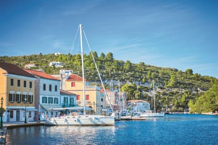 Το γαλήνιο μπλε του Ιονίου…