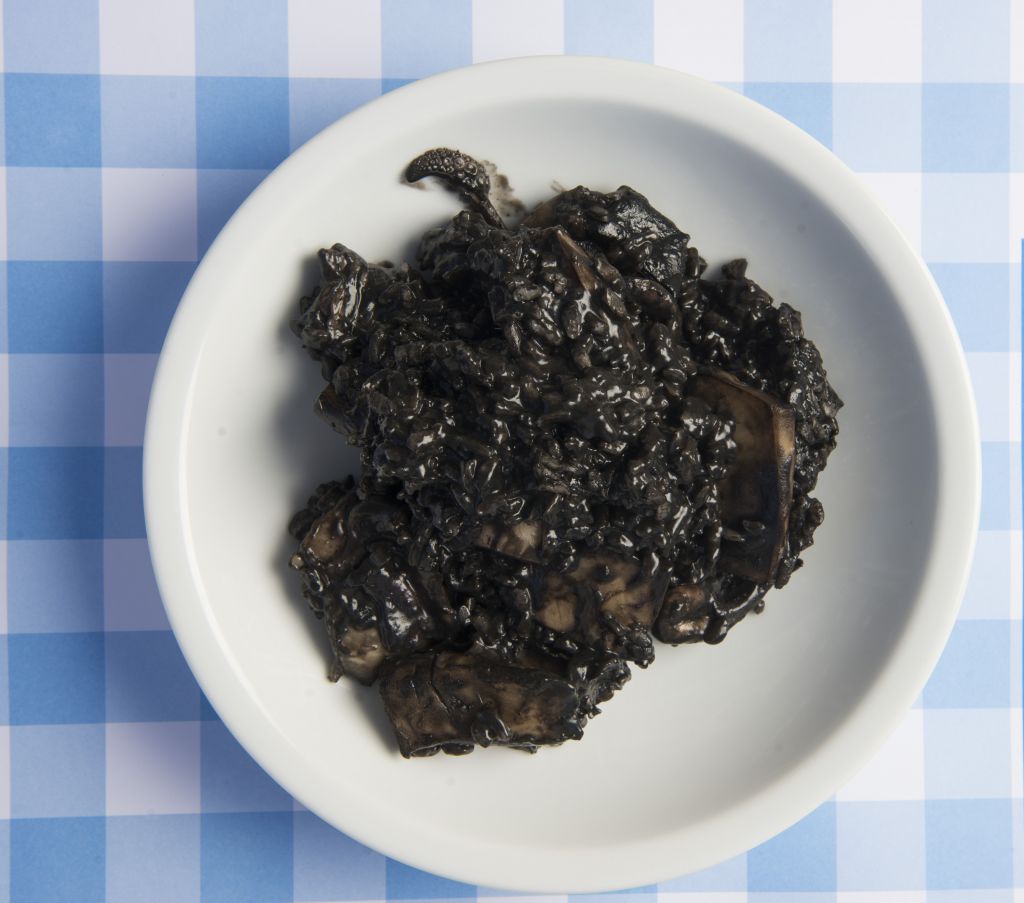 Σουπιοπίλαφο με μελάνι