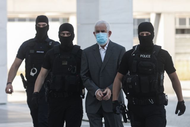 Πέτρος Φιλιππίδης: «Θέλει να αποκαταστήσει τη δημόσια εικόνα του» λέει ο δικηγόρος του