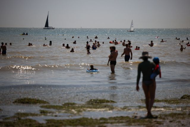 Καιρός: Ρεκόρ ζέστης στη δυτική Ευρώπη – Ασφυξία από τις δεκάδες πυρκαγιές