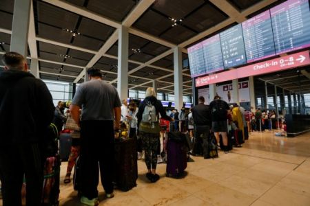 Lufthansa: Έλλειψη προσωπικού προκαλεί αναστάτωση στα αεροδρόμια της Γερμανίας