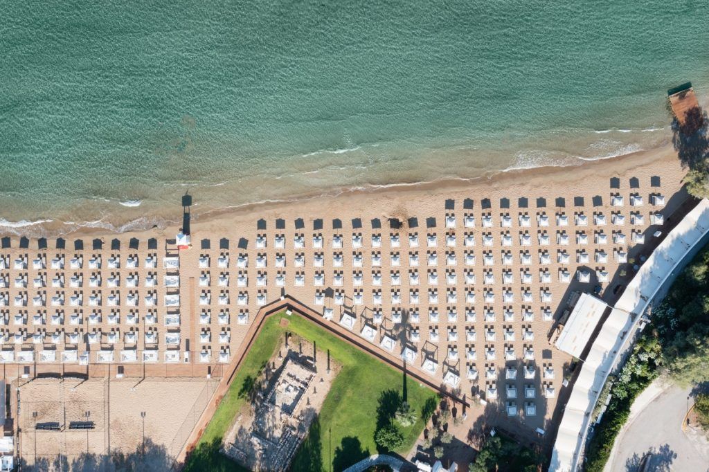 Αστέρας Βουλιαγμένης: Το τρίπτυχο των καλών – και πολυτελών – διακοπών βρίσκεται μια ανάσα από το κέντρο της Αθήνας