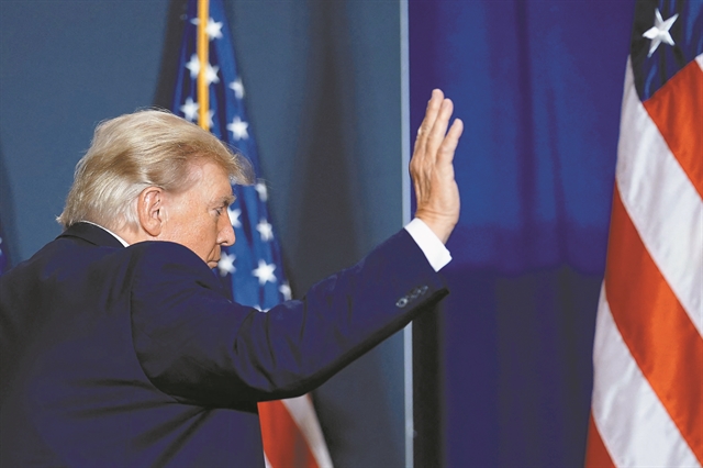 Δημοκρατία υπό πολιορκία