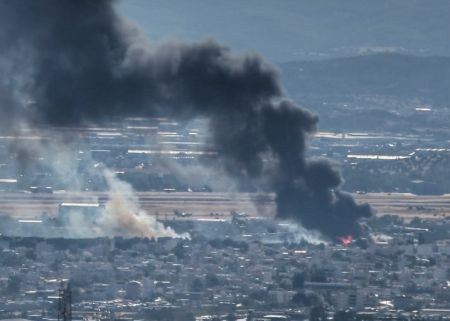 Φωτιά τώρα σε αποθήκη στον Ασπρόπυργο – Επί ποδός η πυροσβεστική