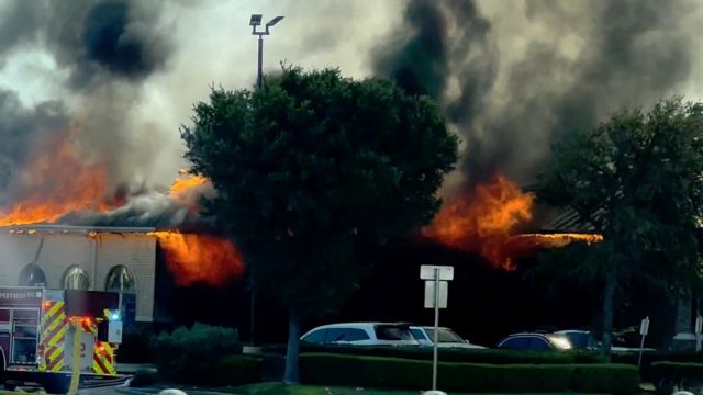 Εκπρόσωπος πυροσβεστικής για Πεντέλη: Δυο πυρκαγιές ξεκίνησαν σχεδόν ταυτόχρονα