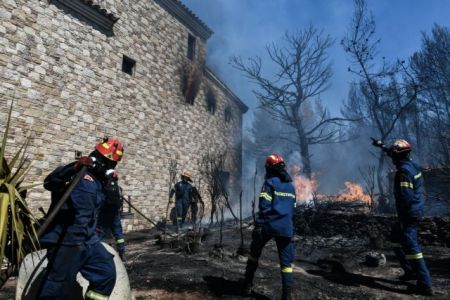 Πατριώτες, καιγόμαστε!