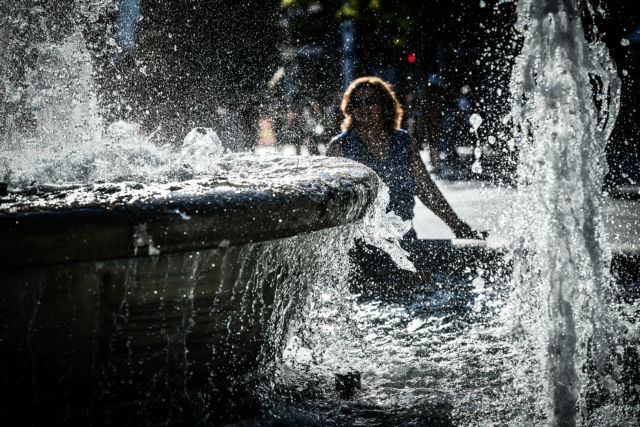 Καύσωνας: Υψηλές θερμοκρασίες διαρκείας – Κατηγορία 2 υψηλών θερμοκρασιών στην Αθήνα την Τρίτη