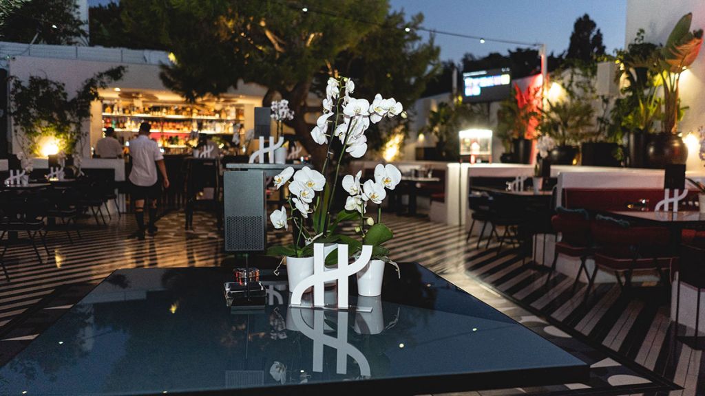 Η HUBLOT αποκαλύπτει τα νέα Hublot Classic Fusion Chronograph Mykonos και Santorini