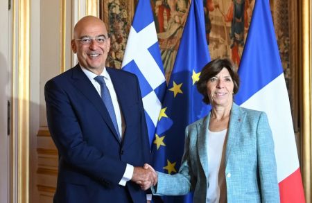 Γαλλίδα ΥΠΕΞ:  Στεκόμαστε στο πλευρό της Ελλλάδας έναντι των απειλών κατά της εθνικής κυριαρχίας της