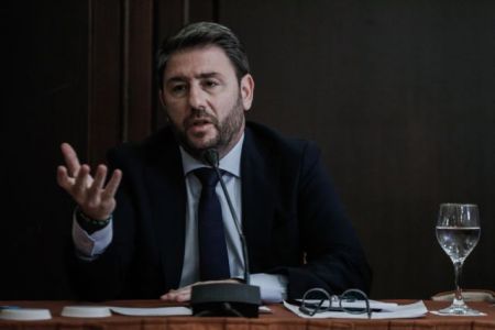 Νίκος Ανδρουλάκης: Στη Βουλή οι καταγγελίες για παράνομη παρακολούθηση του κινητού του