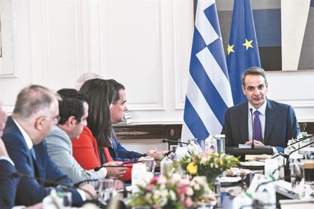 Αλλαγή στρατηγικής εν όψει του δύσκολου χειμώνα