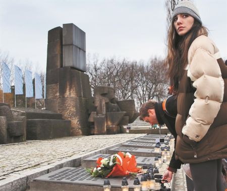 Το Ολοκαύτωμα των Εβραίων με λάβαρο την αγάπη