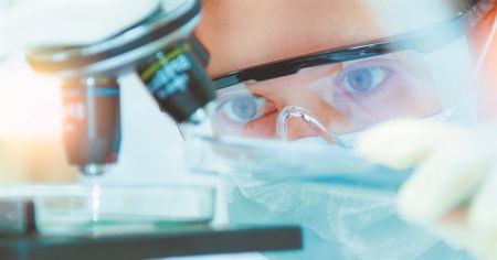 Η συμβολή της ιατρικής ακριβείας στη θεραπεία του καρκίνου