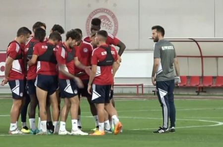 Ολυμπιακός: Βίντεο και φωτογραφίες από την πρώτη προπόνηση του Κορμπεράν