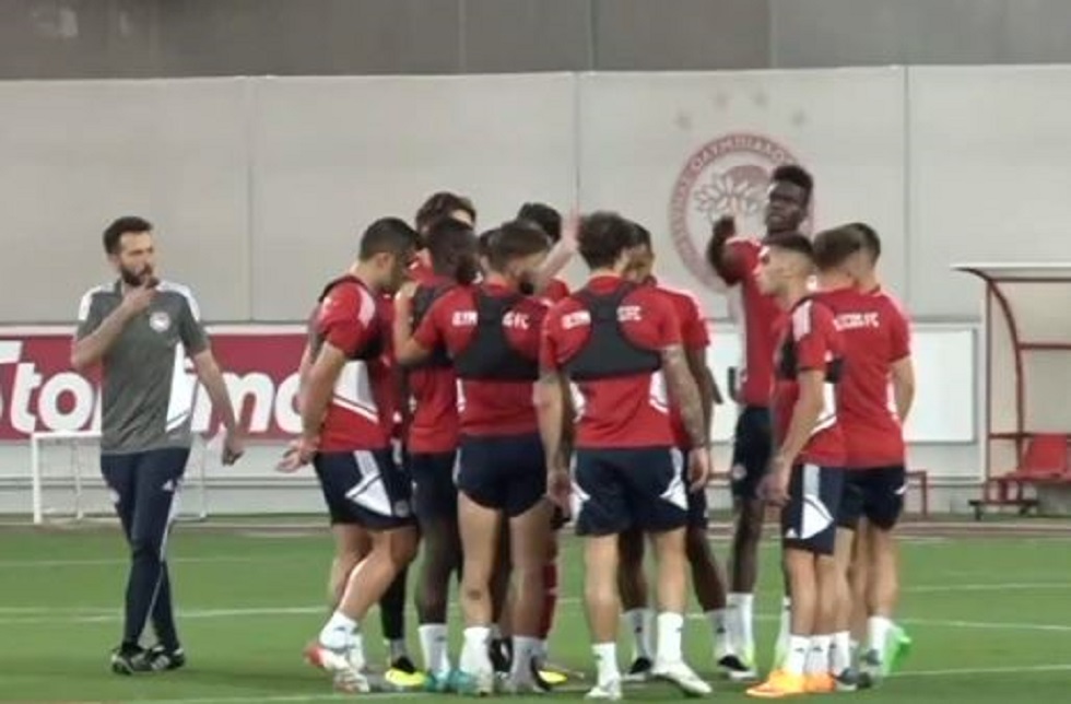 Ολυμπιακός: Η παρουσίαση του Κορμπεράν – «Ποια παρουσίαση, έχουμε μάχη την Πέμπτη»