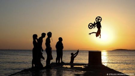 Τότε το λέγαμε καλοκαίρι, σήμερα κλιματική αλλαγή